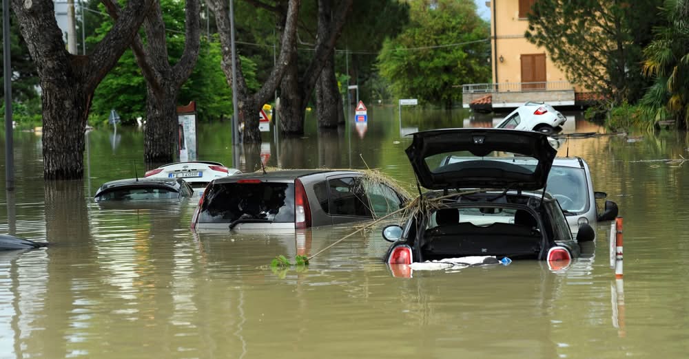 Forlì, maggio 2023: esondazione del fiume Montone, allagamento del quartiere Romiti.